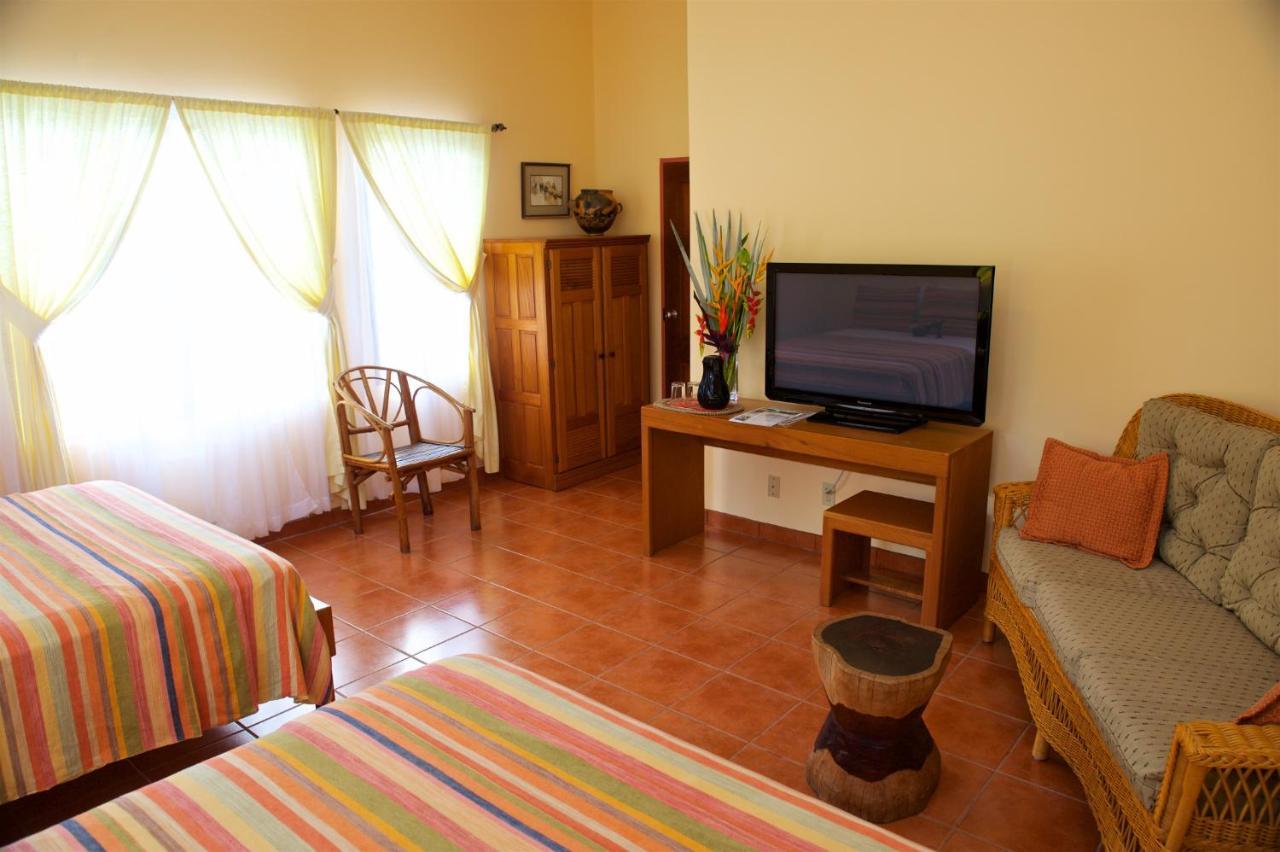 Coral House Bed & Breakfast ปุนตากอร์ดา ภายนอก รูปภาพ