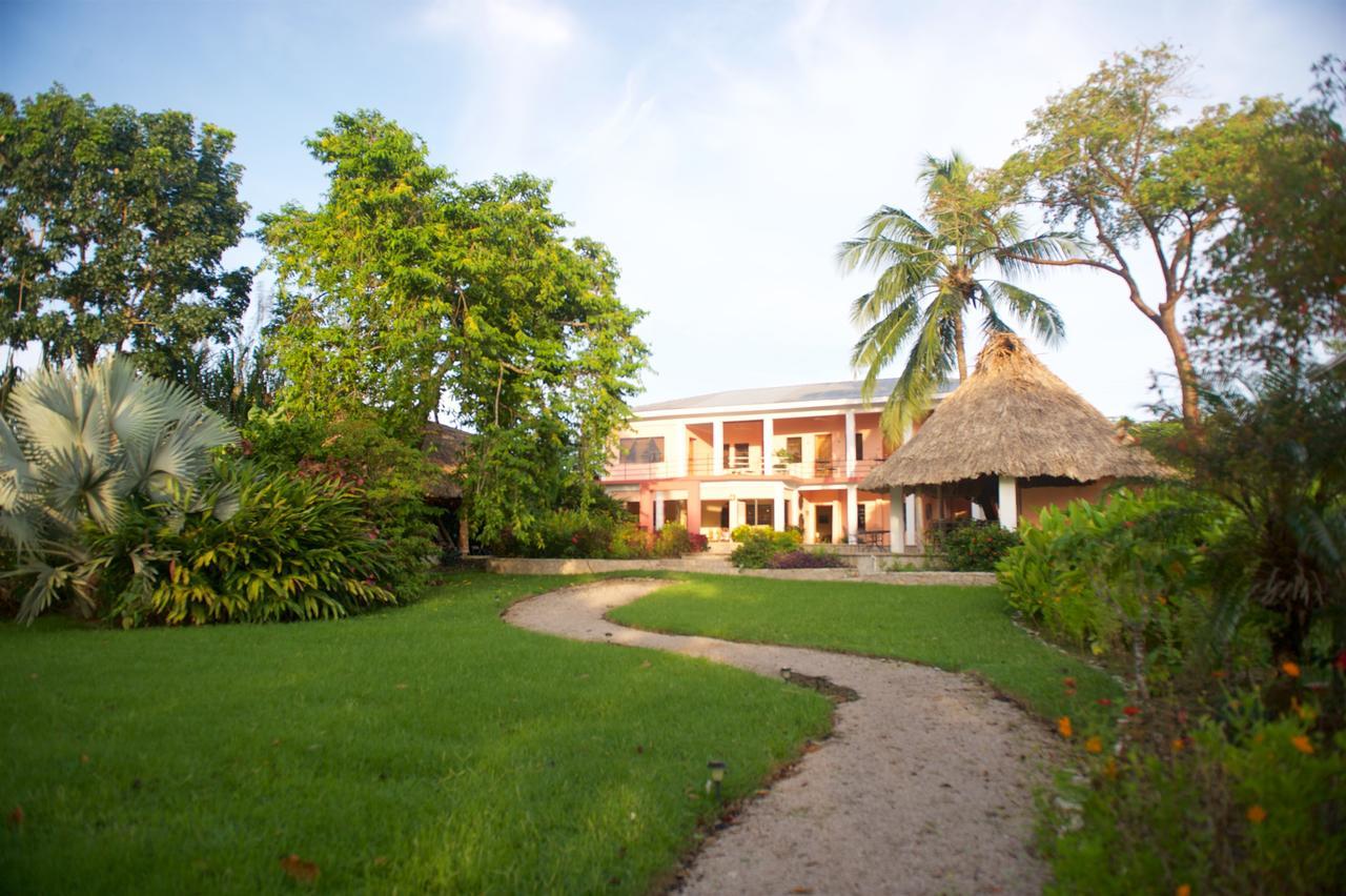 Coral House Bed & Breakfast ปุนตากอร์ดา ภายนอก รูปภาพ