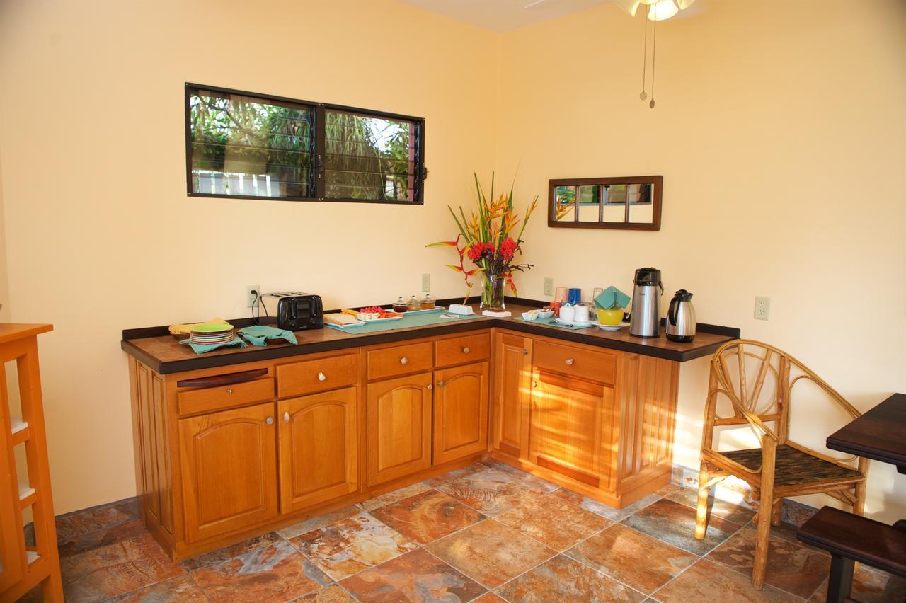 Coral House Bed & Breakfast ปุนตากอร์ดา ภายนอก รูปภาพ
